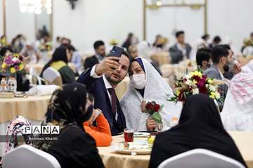 جشن بزرگ ازدواج دانشجویی